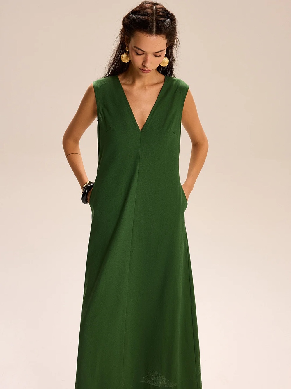 Linen & Cotton Pocketed V-Neck Maxi Dress - Picture 2 of 5
